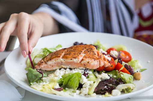 tips diet sehat pemula dengan konsumsi ikan