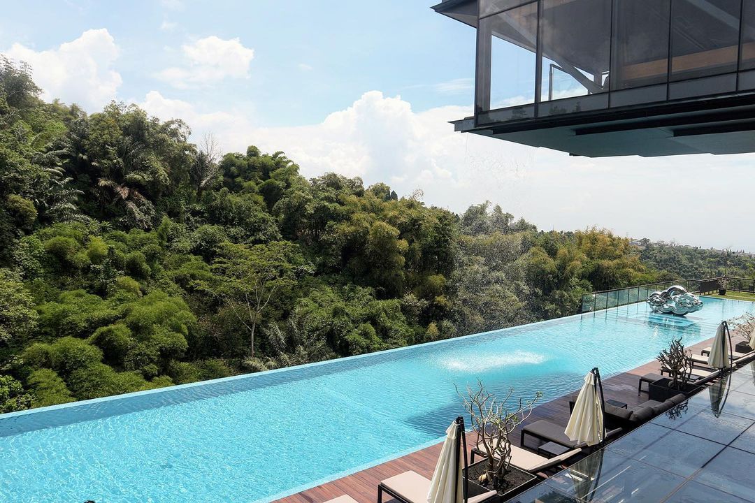 5 Resort Mewah di Bandung dengan View Alam yang Keren, Auto jadi Sultan!