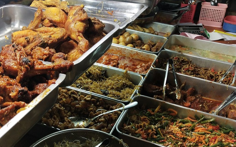 6 Kuliner Malam di Surabaya Laris Manis, Ada yang Buka 24 Jam!