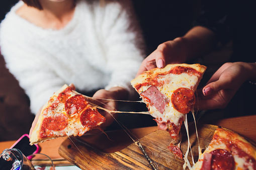 7 Tempat Makan Pizza Paling Enak di Jakarta yang Harus Kamu Coba!