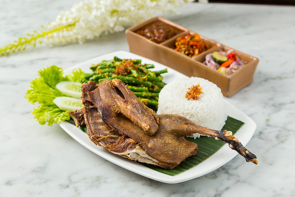 Kangen Bali? Makan di 5 Restoran Bali di Jakarta yang Enak yang Bisa Jadi Obat Rindu Ini, Yuk!