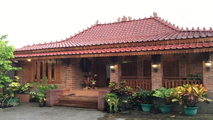 6 Rumah Adat Jawa Timur, Unik dan Fungsinya Filosofis Banget