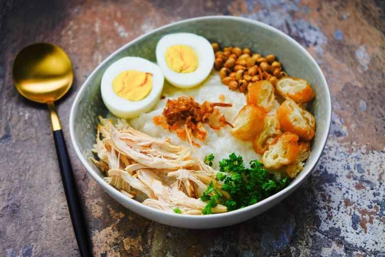 6 Resep Bubur Ayam Sederhana, Pas untuk Santap Rumahan!