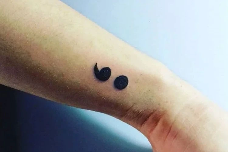 15 Pilihan Tato Simple dan Artinya yang Cocok buat Kamu