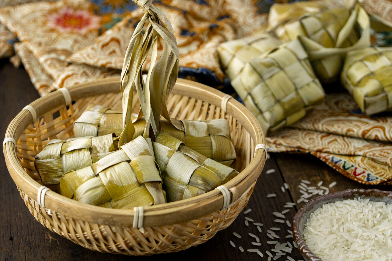 Ketupat Kandangan Kalimantan rice cake dish