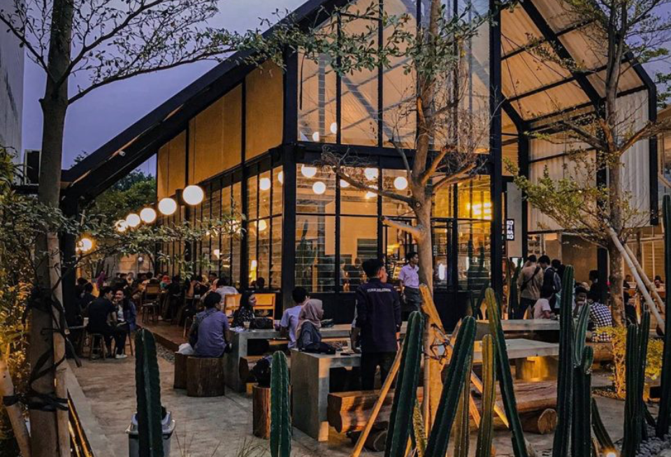 outdoor cafe