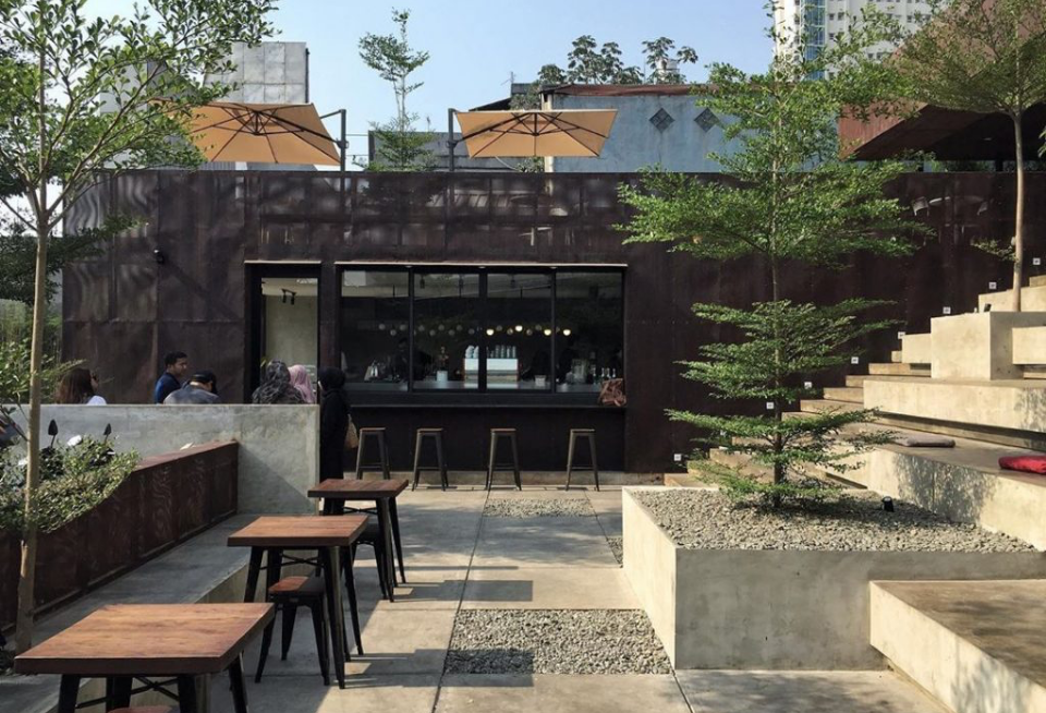 outdoor cafe