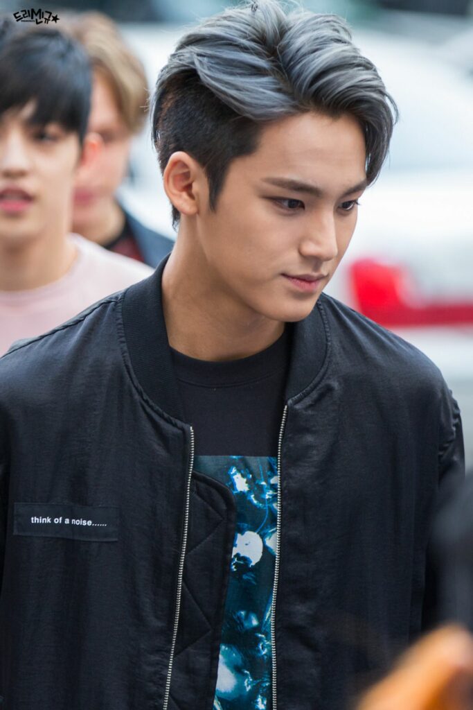 model rambut pria undercut