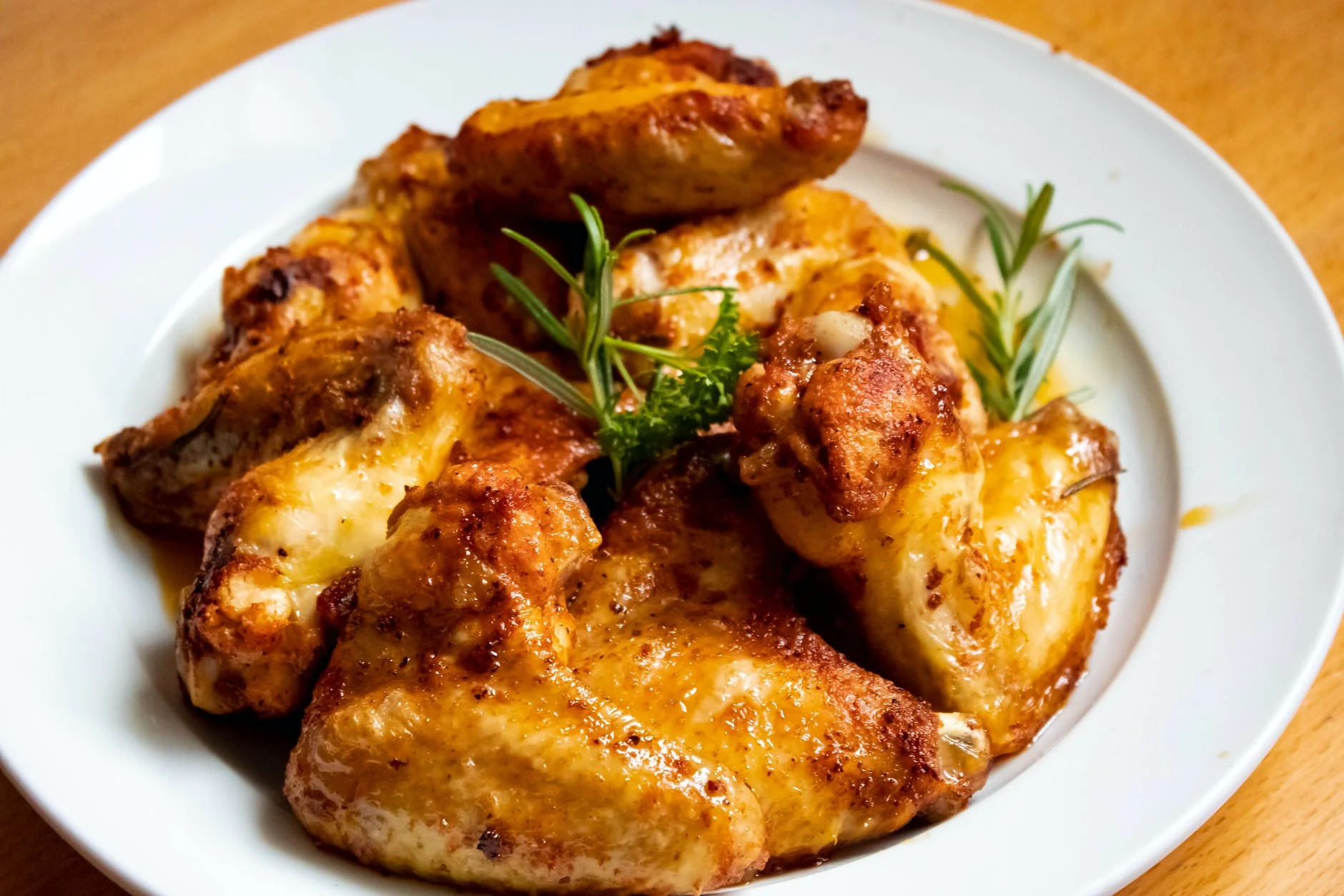 9 Resto Ayam Terdekat di Jakarta, Sudah Terkenal Sedapnya!