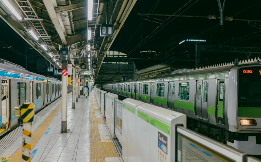 kereta jepang
