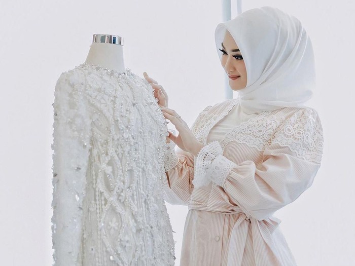 model-kebaya-modern-hijab