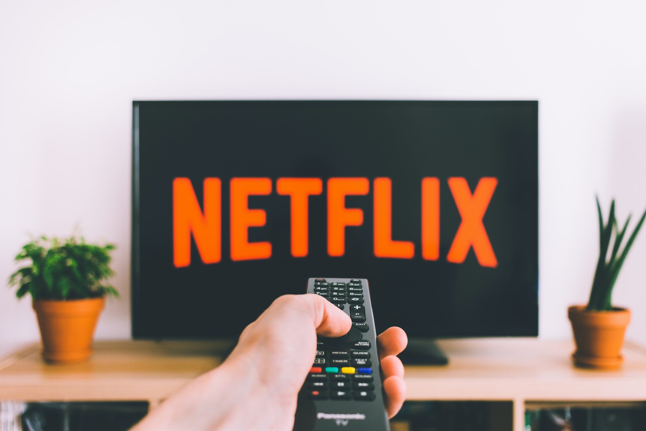 10 Film Netflix Terbaik Berbagai Genre | Cocok untuk Temani Ngabuburit