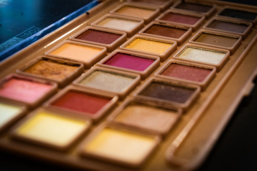 urutan makeup eyeshadow