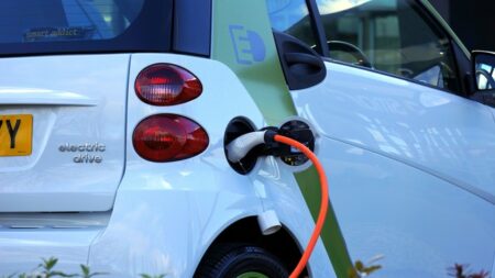 kendaraan ramah lingkungan mobil listrik