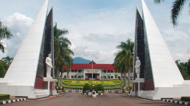 sekolah kedinasan di indonesia