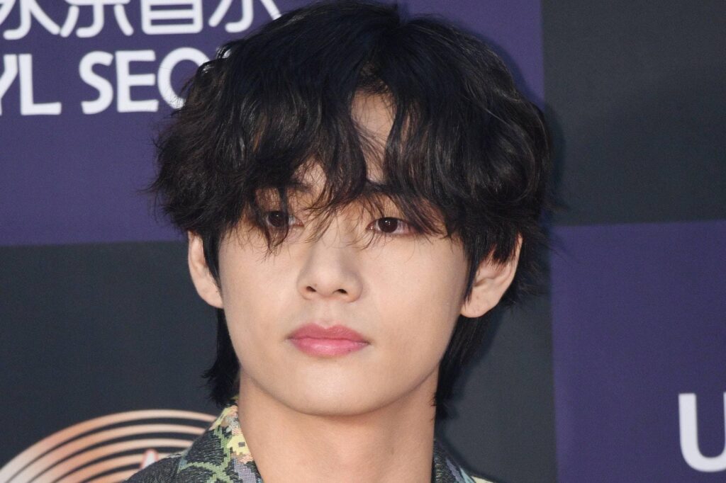 gaya rambut taehyung bts