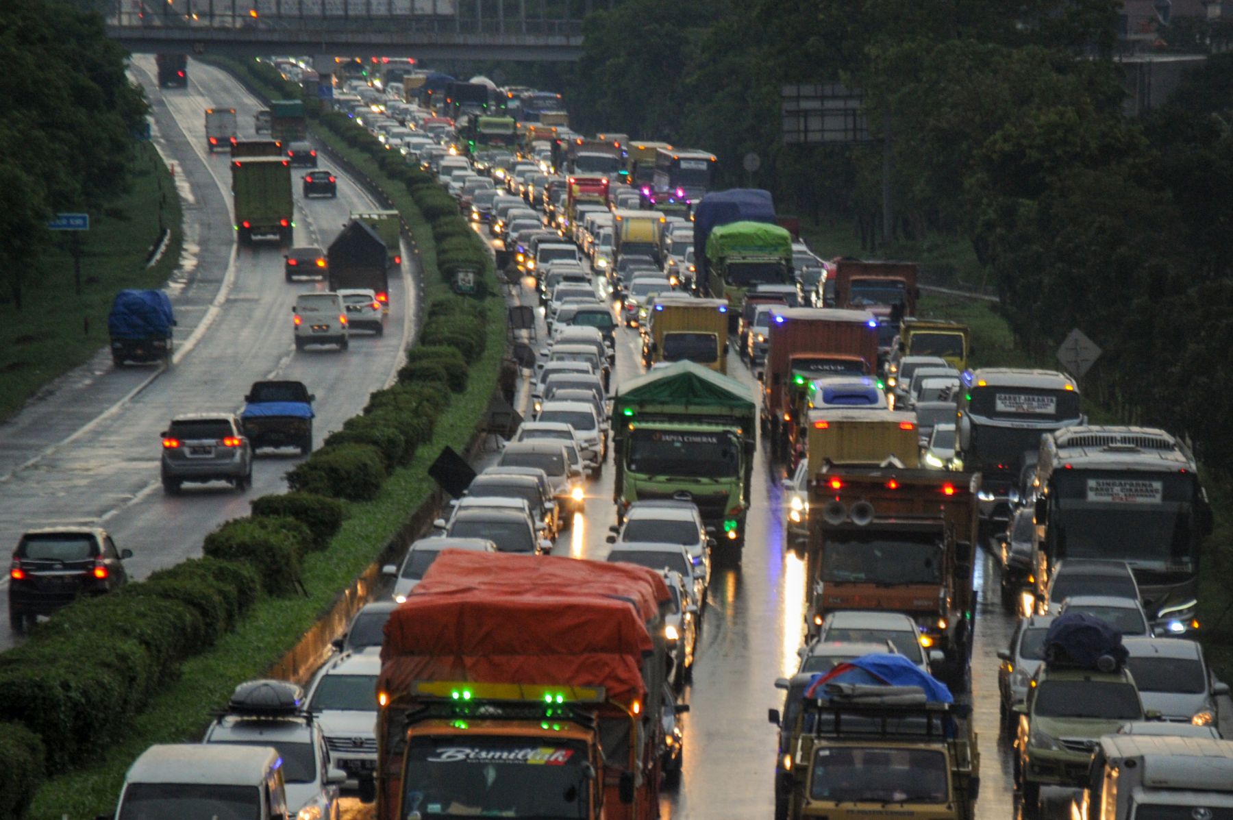 arus-balik-mudik-lebaran-2022