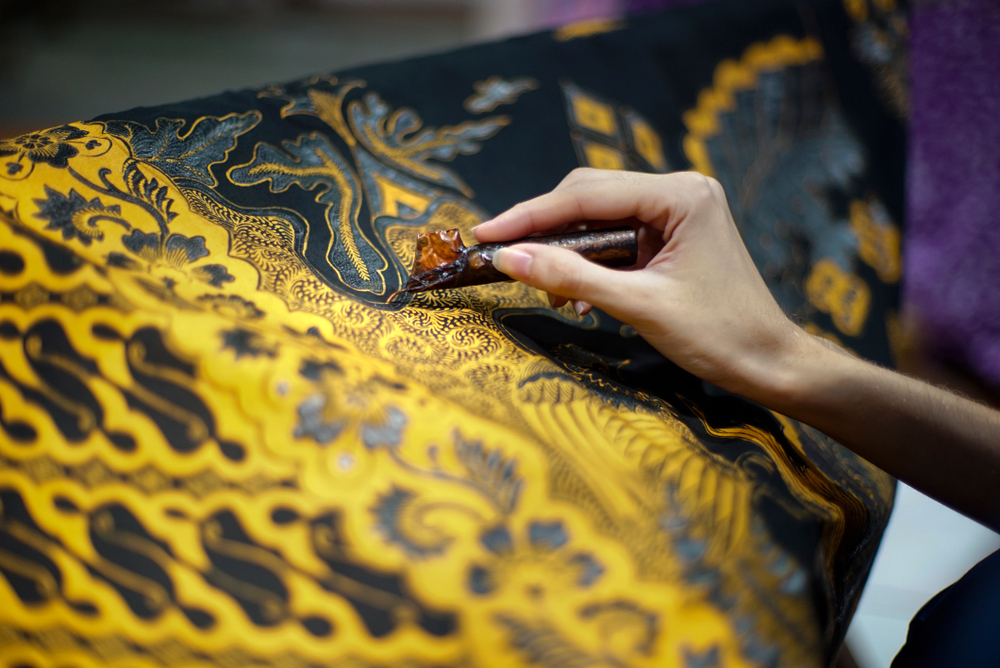 Jangan Sampai Salah! Ini 10 Cara Membedakan Batik Tulis dan Printing