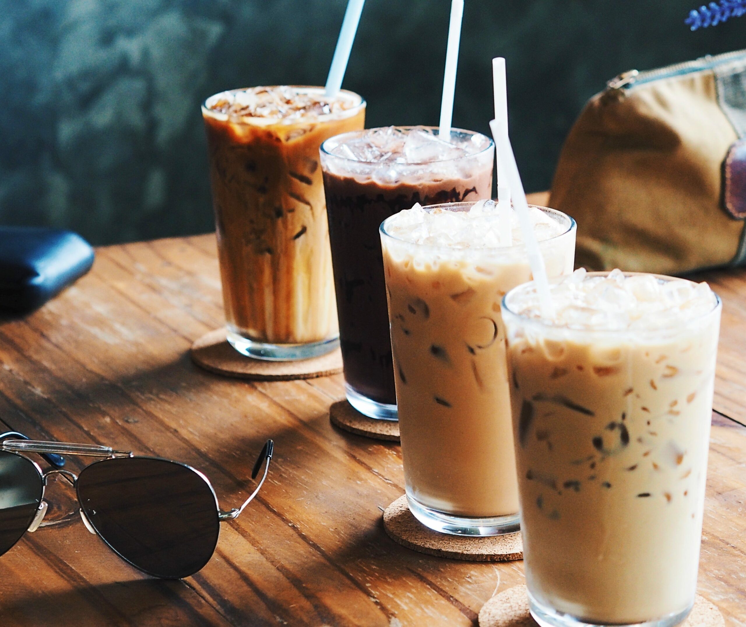 17 Rekomendasi Es Kopi Susu Terenak di Bandung, Jadi Favorit Banyak Orang