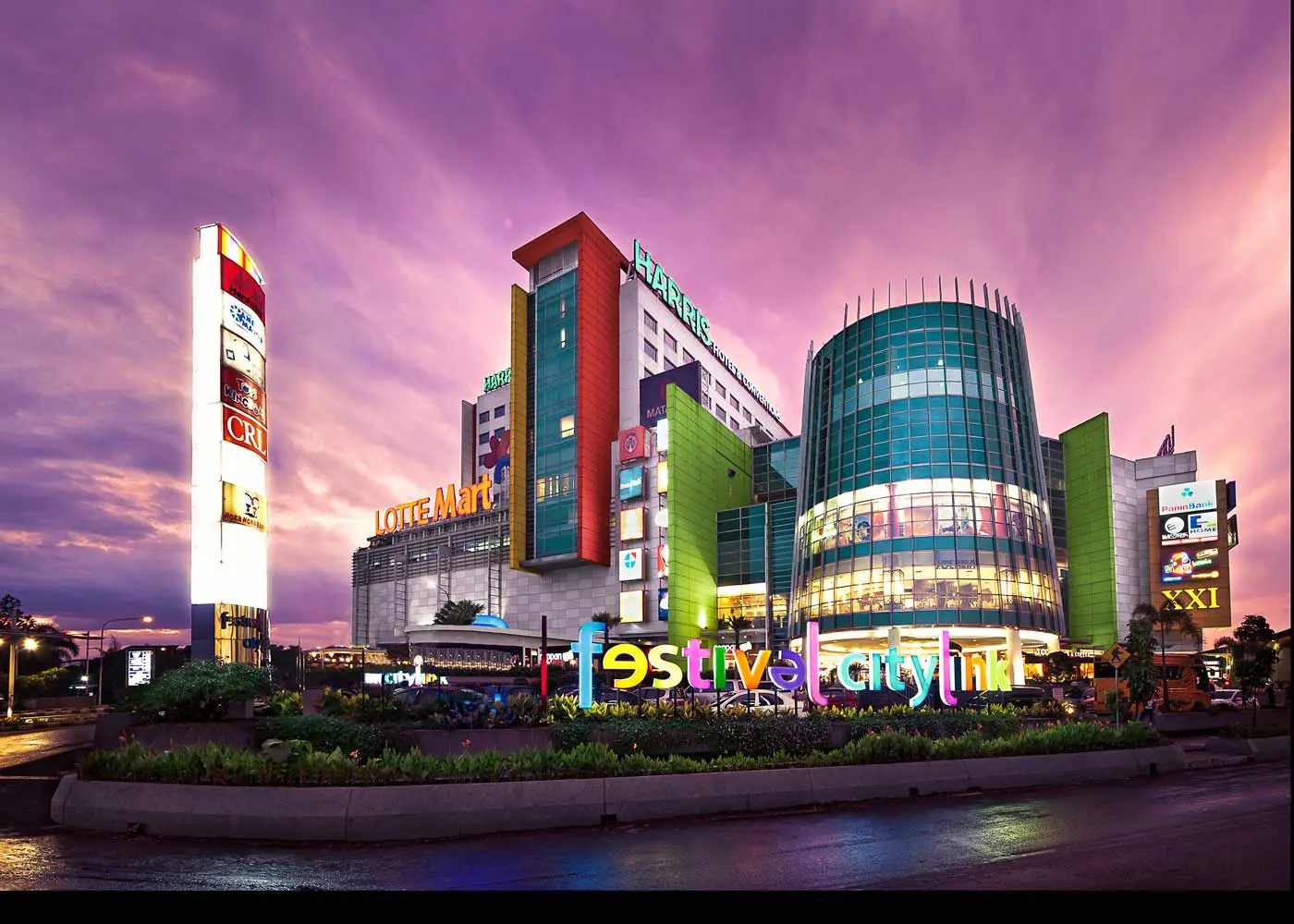 15 Rekomendasi Mall di Bandung | Legendaris, Aesthetic, hingga Terlengkap!