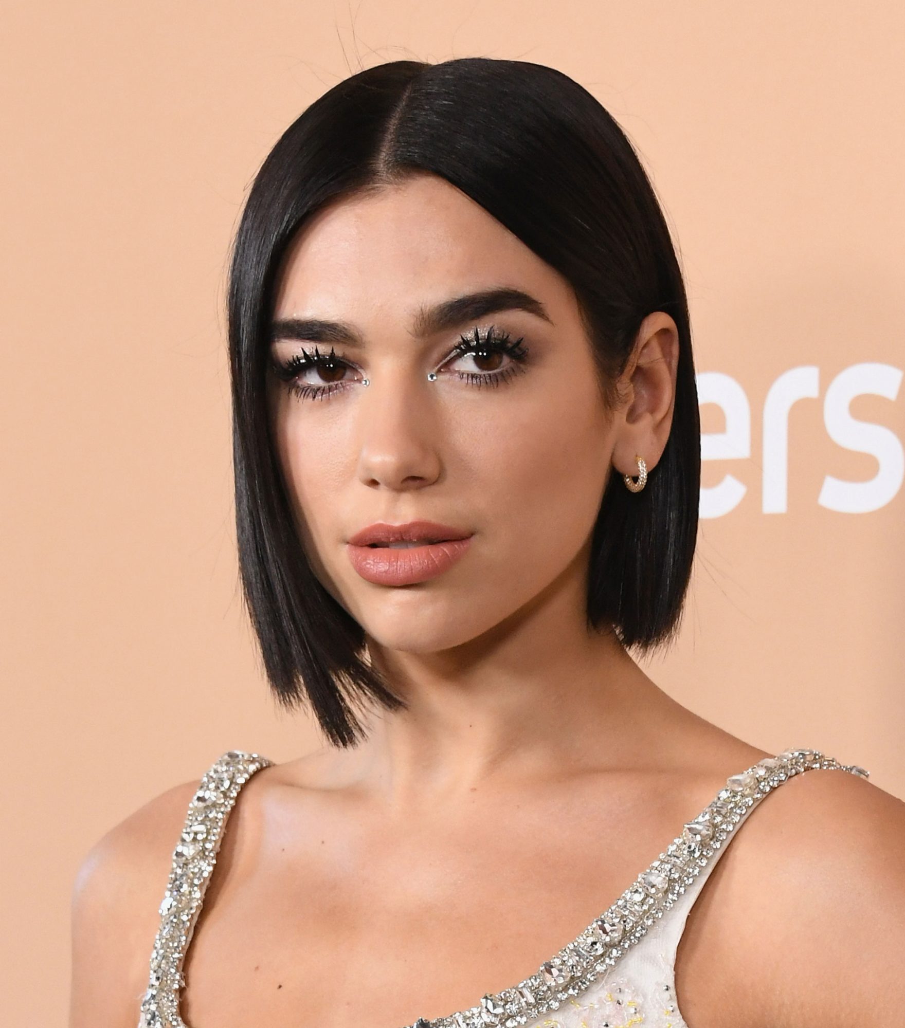 13 Tren Model Rambut Wanita Tahun 2022 Panjang, Sebahu, dan Pendek