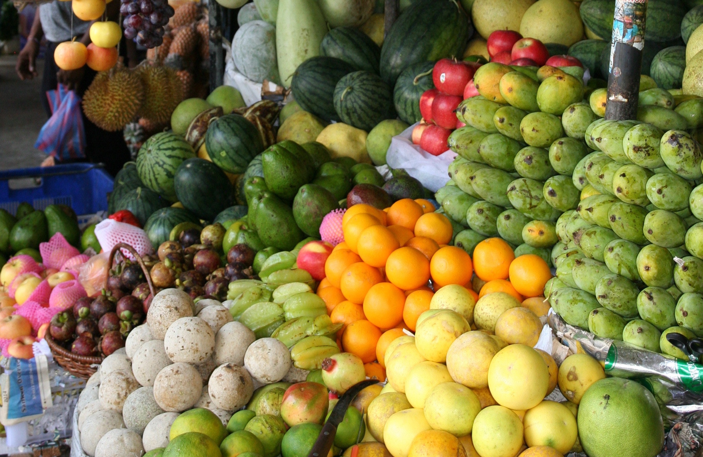 Hampir Punah, 20 Buah Langka Ini Sekarang Sulit Ditemukan