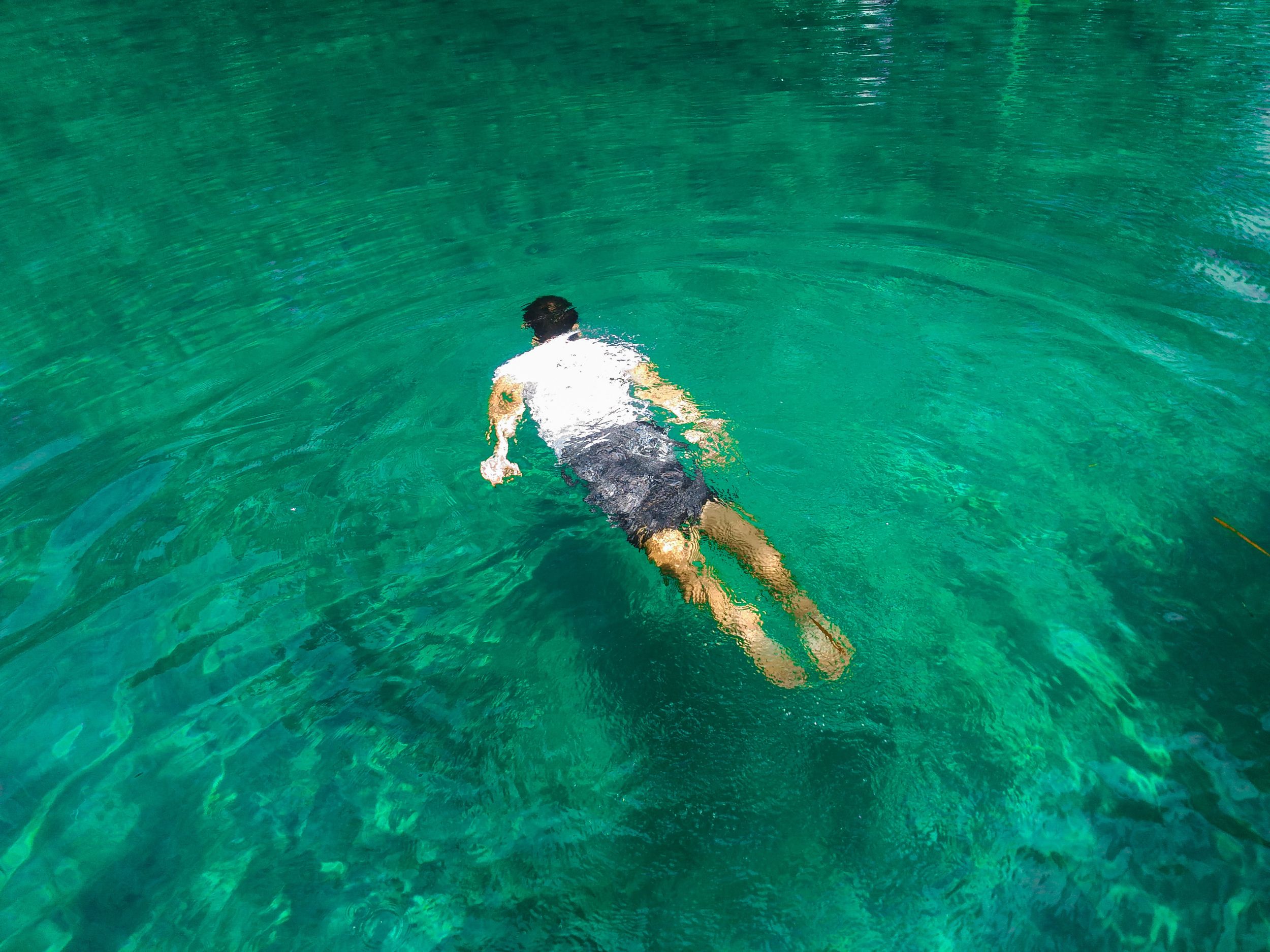 Jangan Coba-Coba! Inilah 13 Tempat Berenang Terlarang di Dunia