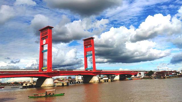 sungai musi palembang - tempat renang berbahaya di indonesia