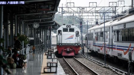 Perbedaan 4 Kelas Kereta Api Ekonomi, Eksekutif, Bisnis, dan Premium