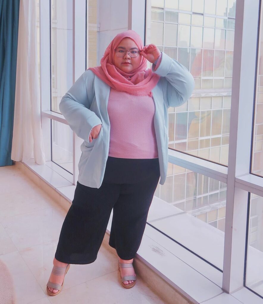 OOTD Hijab Kulot Semi-Formal