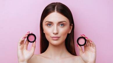 4 Tips Makeup Agar Pipi Terlihat Segar, Apple Cheeks adalah Fokus Utama!