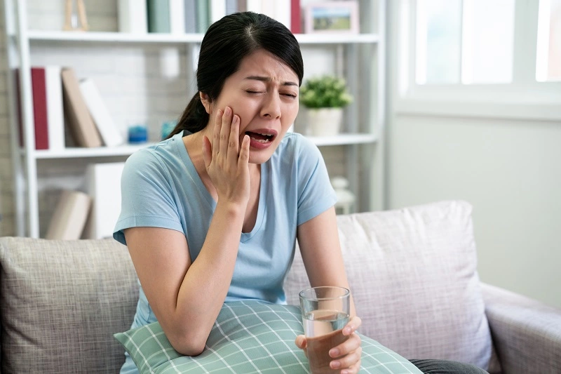 15 Obat Sakit Gigi Berlubang Paling Ampuh di Apotek untuk Dewasa | Nyeri Langsung Hilang!