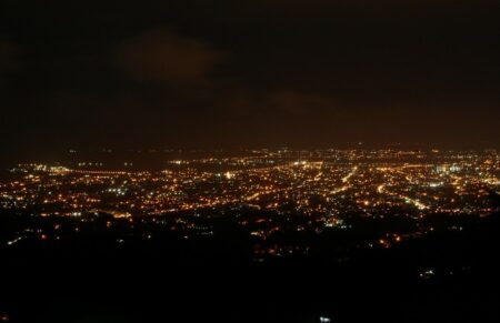 10 Rekomendasi Tempat Wisata Malam Bandung | Dijamin Stres Hilang!