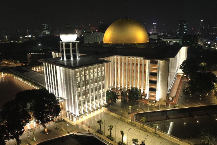 6 Fakta Unik Masjid Istiqlal | Dirancang Non-Muslim hingga Terbesar di Asia Tenggara
