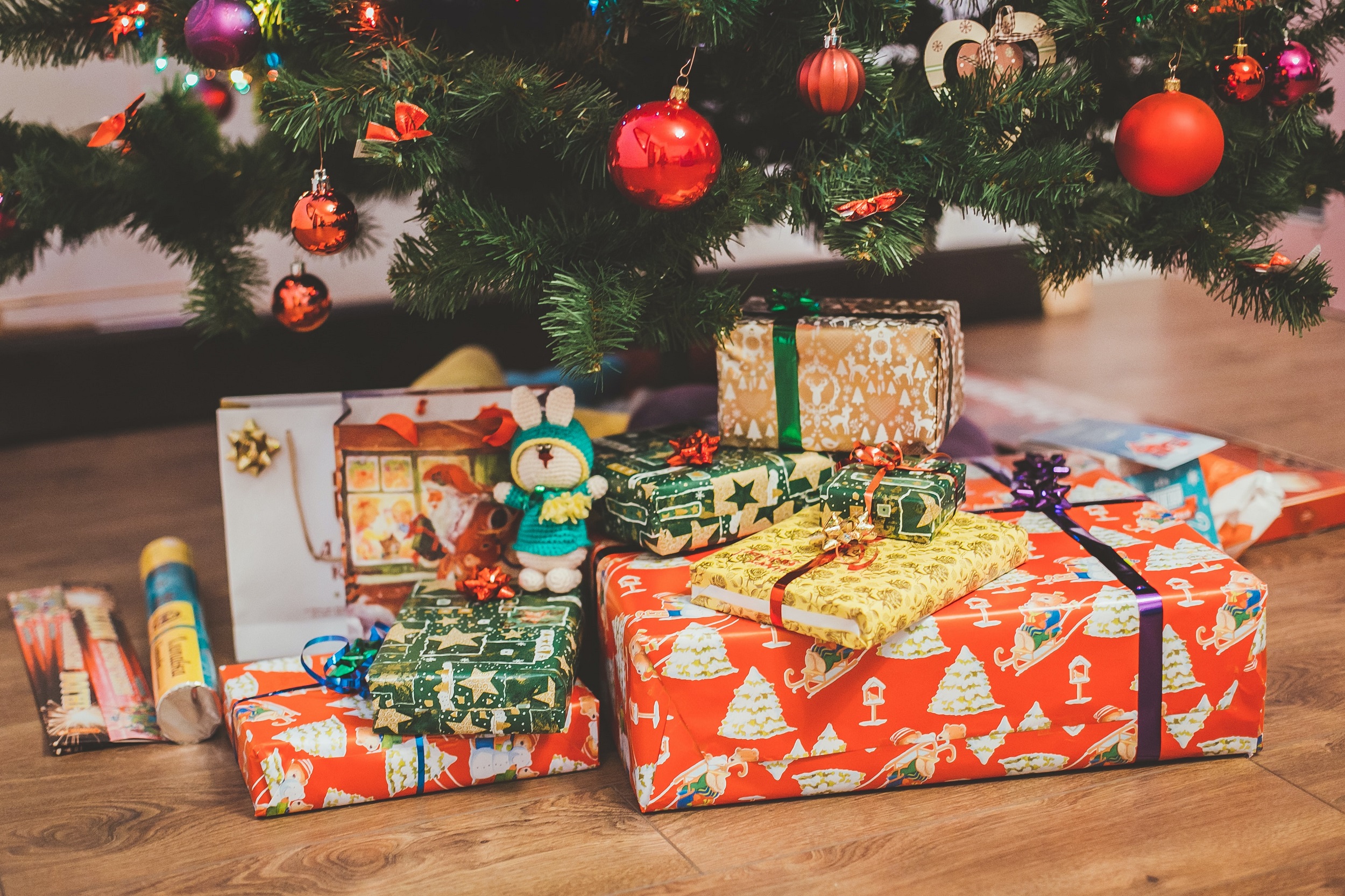 Siap-Siap Kasih Kejutan, Ini Rekomendasi Lengkap Kado Natal untuk Orang Tersayang!