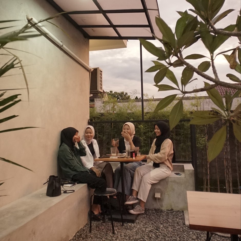 Cafe 24 Jam Jogja yang Wajib Dicoba Bisa Nongkrong sampai Pagi!