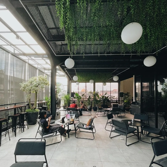Hilangkan Penat! Ini 10 Rest Area dengan Kedai Kopi Paling Cozy di Indonesia (Bikin Nagih!)