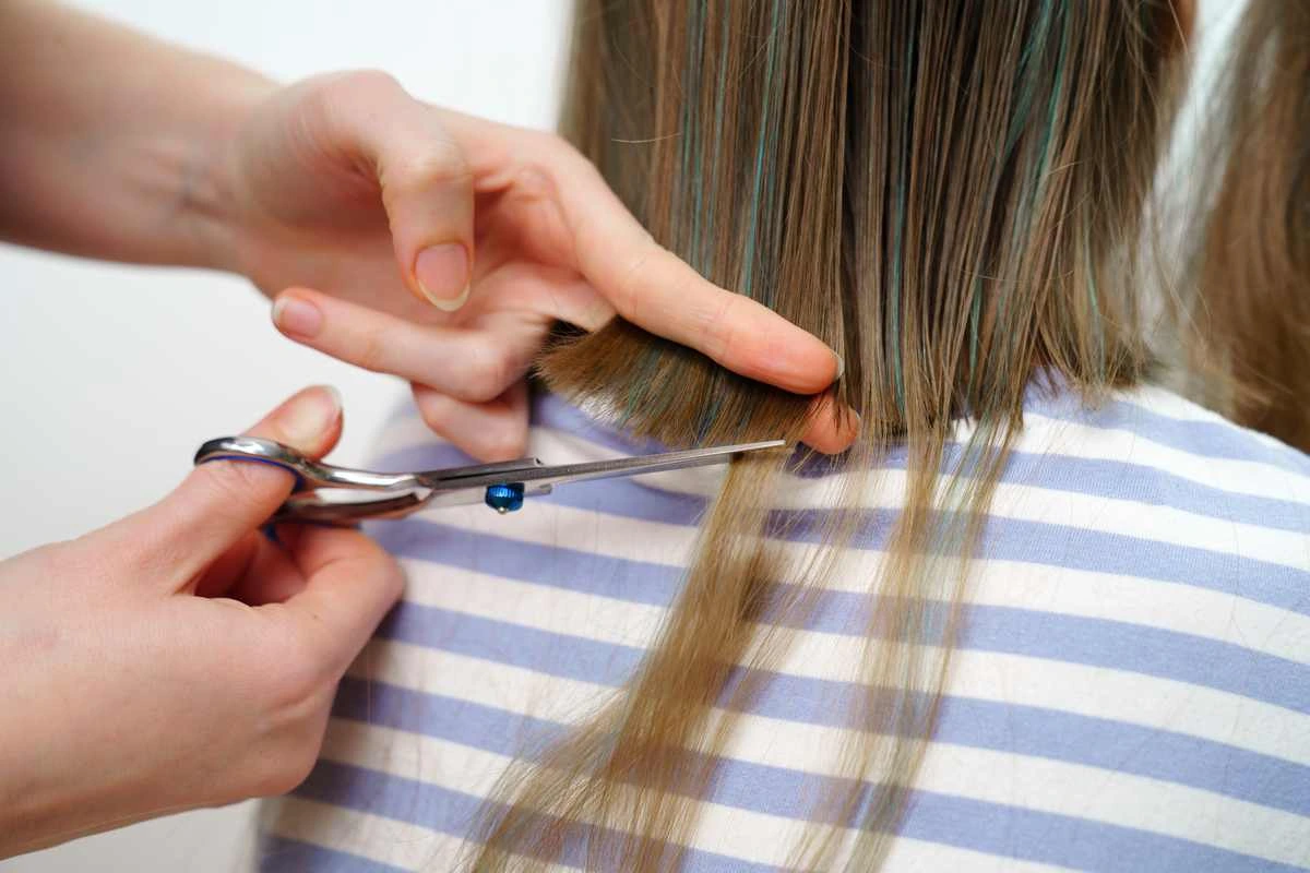 Mengurai Arti Mimpi Potong Rambut Pendek dan Pertanda di Dalamnya