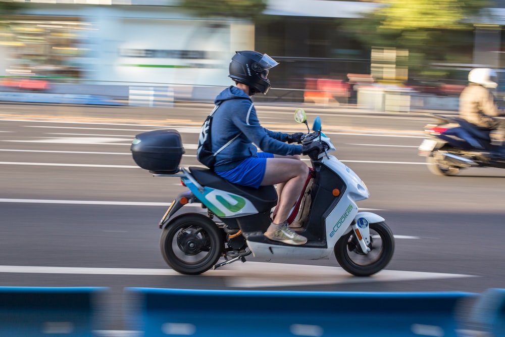 Jangan Asal Beli Dulu, Ini Kelebihan dan Kekurangan Motor Listrik