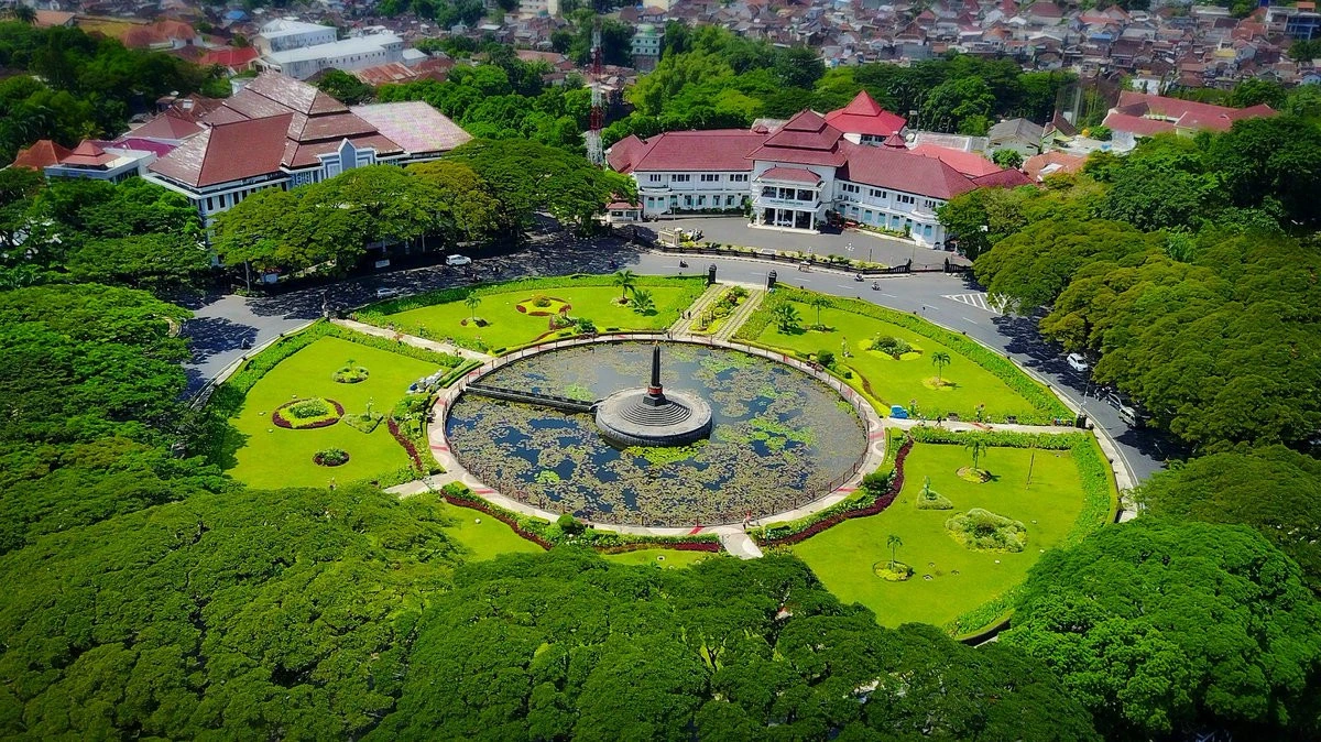 Alun alun Kota Malang, Tempat Rekreasi Keluarga dan Kulineran