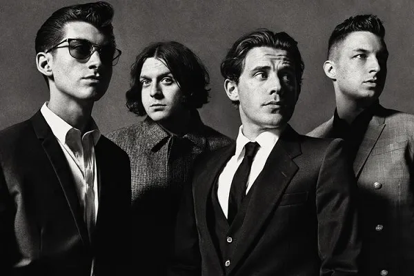 Lirik, Chord, dan Arti Lagu I Wanna be Yours oleh Arctic Monkeys, Romantis Banget!