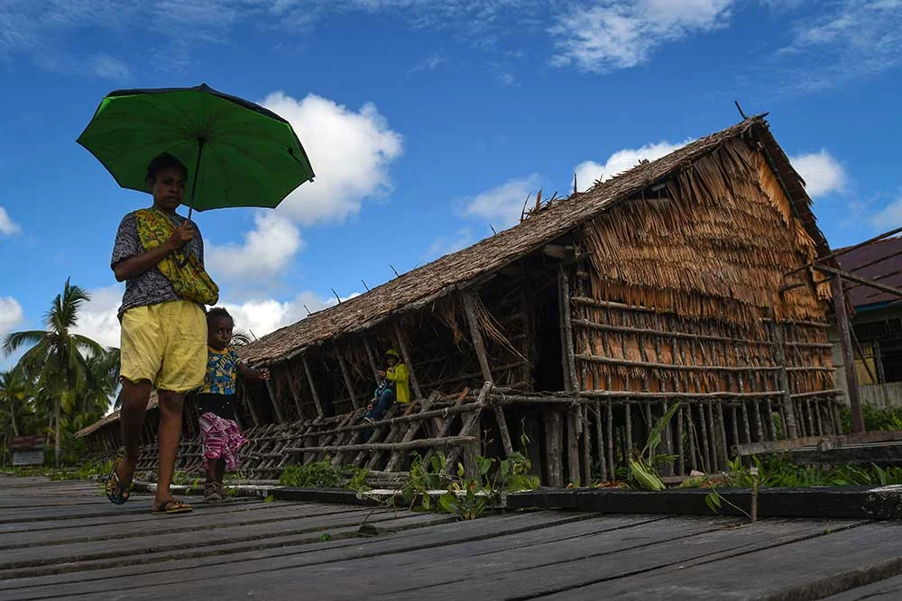 Apa Rumah Adat Suku Asmat di Papua? Yuk, Cari Tahu di Sini!