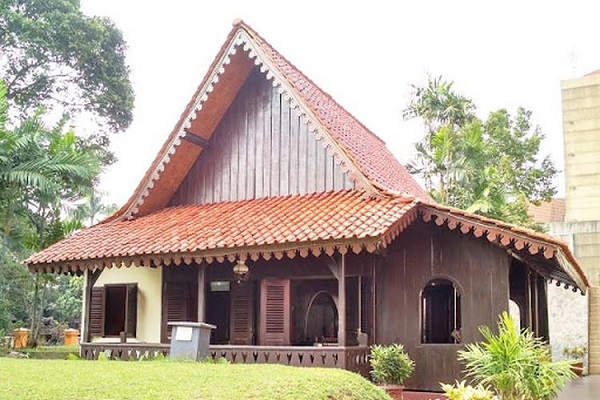 4 Macam Rumah Adat Suku Betawi beserta Filosofinya yang Unik