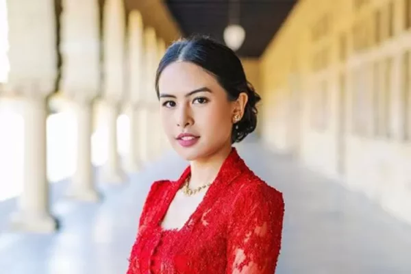 Profil Maudy Ayunda, Public Figure Berbakat Idola Anak Muda