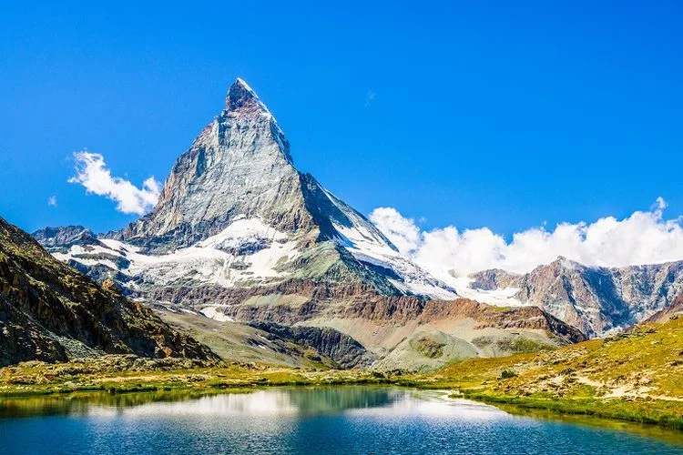 Liburan di Swiss? Cek 11 Tempat Wisata yang Memanjakan Mata Ini!