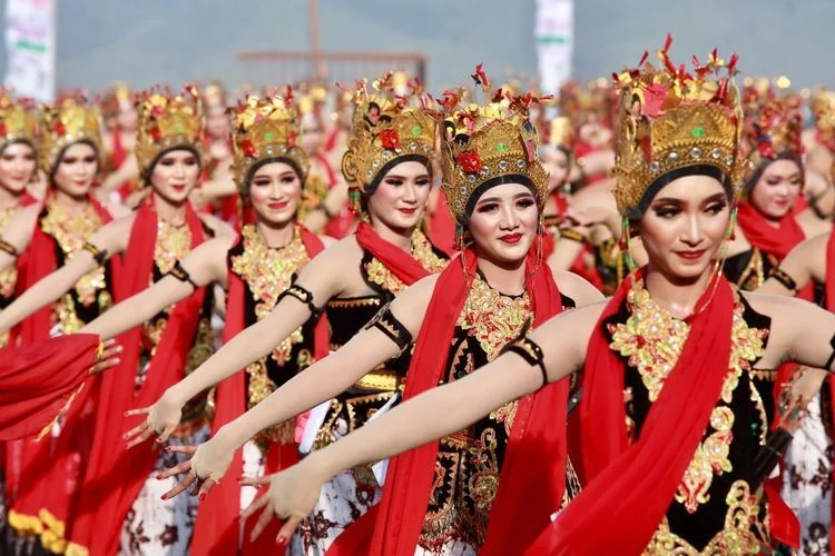 Mengenal Ragam Gerakan dan Makna dari Tari Tradisional Jawa