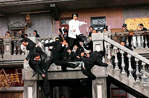 Kung Fu Hustle: Paduan Aksi Bela Diri dan Komedi dengan Budaya Kuat