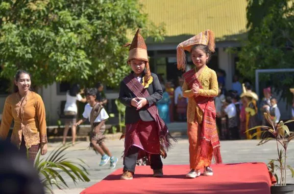 Mengenal Pakaian Adat Simalungun, Penuh Makna dan Bersahaja