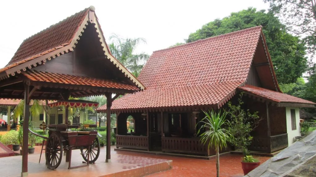 rumah-adat-indonesia