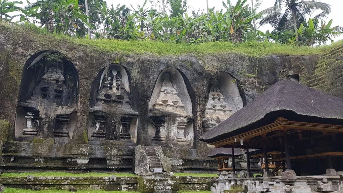 Jalan-Jalan ke Bangunan Bersejarah Candi di Bali, Ada Apa Aja?